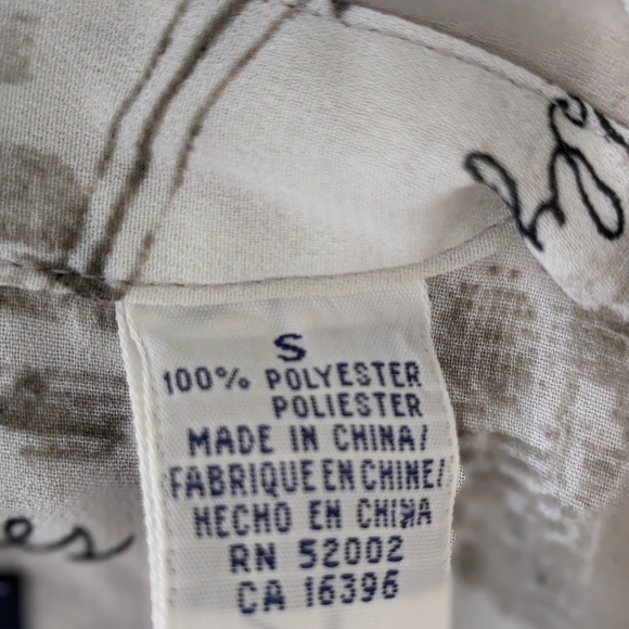 N.Y.C. Inspired Long Sleeve Gray and White Button Up - Picture 3 of 12